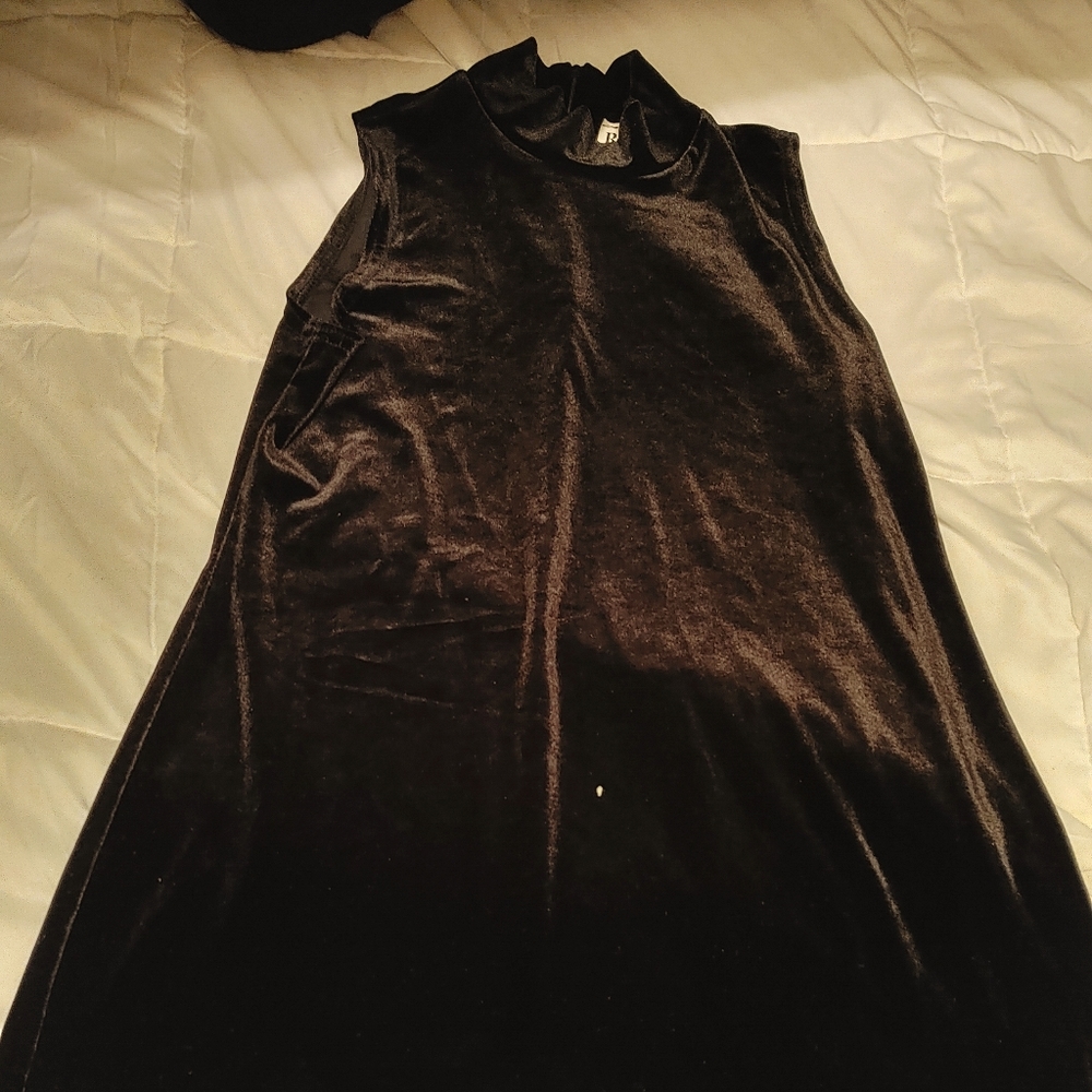 Black polyester turtleneck sleeveless dress